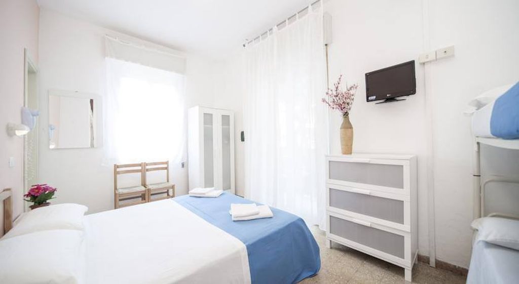 Hotel Colombo Ричоне Екстериор снимка